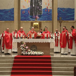 Nadbiskup Kutleša predvodio misno slavlje uoči blagdana sv. Luke na Svetom Duhu